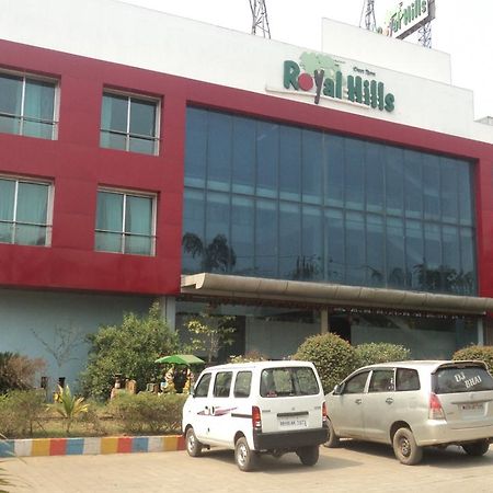 Royal Hills Hotel Bapane Exterior foto